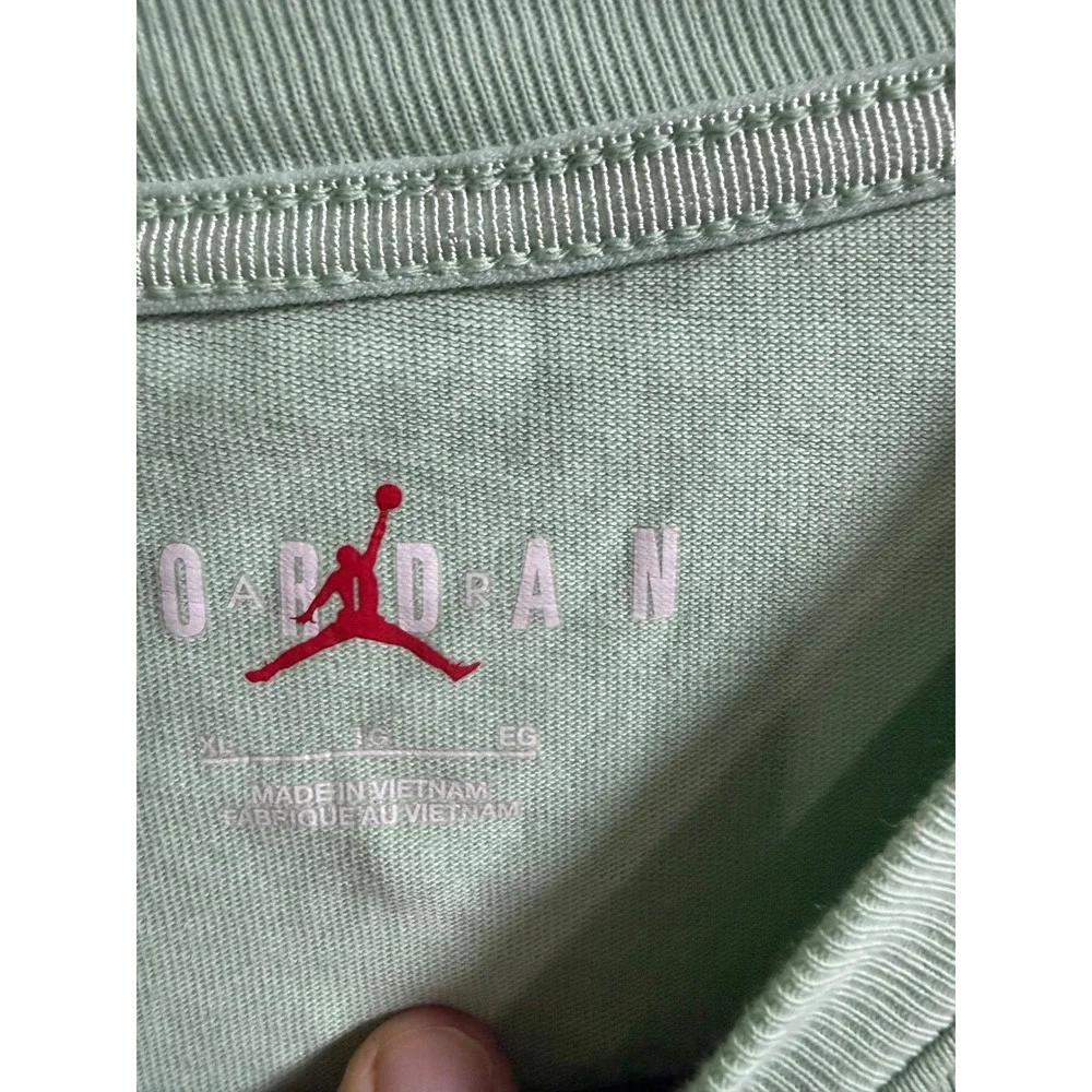 Jordan x J Balvin Mens Enamel Green Graphic T-Shirt XL DR2962- Streetwear collab